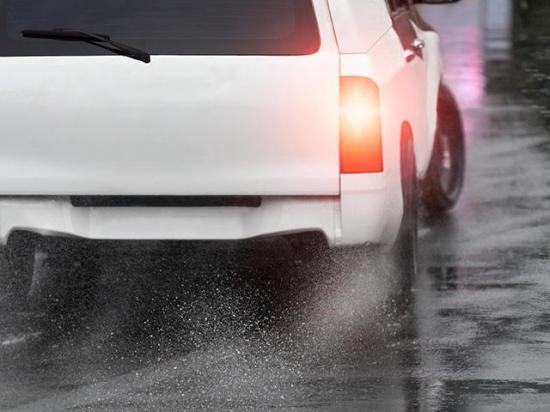 The agriculture industry is a lot like a car race: You must know when to step on the gas and when to hit the brakes. (Getty Image)