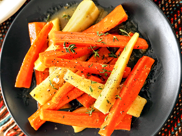 Honey-Glazed Carrots (Rachel Johnson)