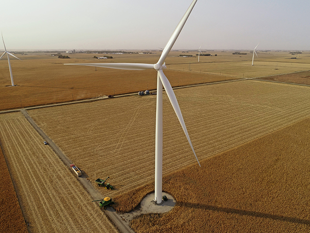 A commercial wind turbine, such as this one in northwest Iowa, takes about 0.5 to 1 acre of farmland out of production. (Progressive Farmer image by Matthew Putney)