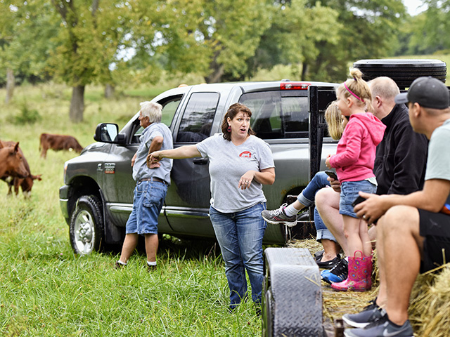 Visitors to the Moo-ve event learned how large cows are, how paddocks are divided to accommodate rotational grazing and why the Rowes fence cattle out of ponds. (Progressive Farmer image by Bob Elbert)