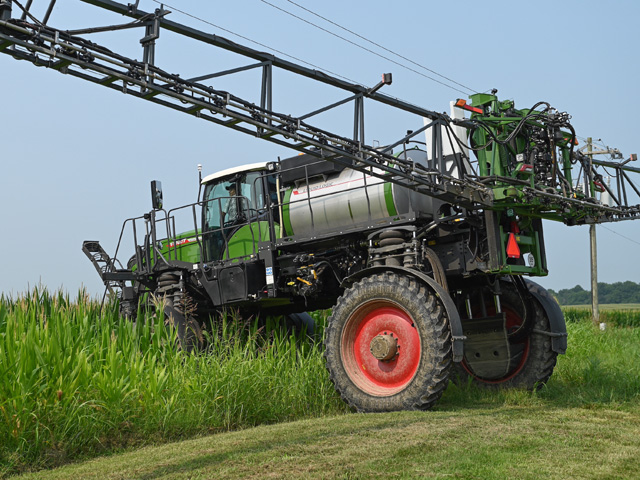Despite supply chain challenges, AGCO&#039;s Fendt continues to work toward building a full line of farming equipment for its U.S. customers. Its latest offering is the Fendt Rogator 900 Series sprayer. (Photo courtesy of AGCO Fendt)