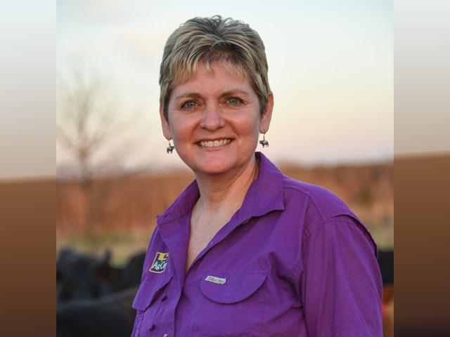 Christine Navarre, Louisiana State University Extension veterinarian, says cattle producers who establish refugia for some worms, help dilute the population of worms with the gene that makes them resistant to today&#039;s dewormers. (DTN/Progressive Farmer file photo by Becky Mills)