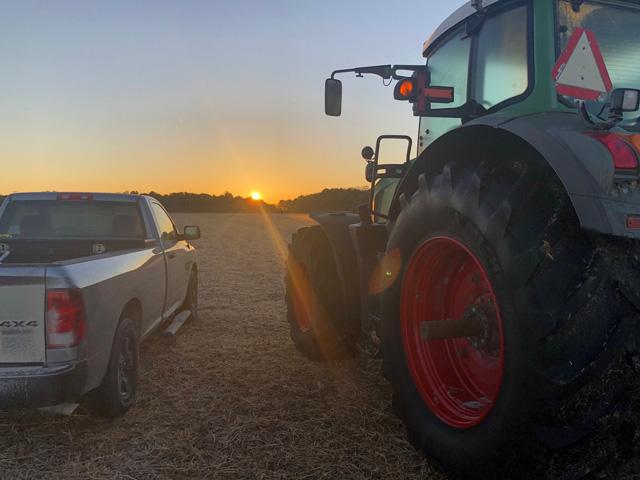 As of Oct. 17, about 91% of Ontario soybeans and about 2% of the province's corn have been harvested. (DTN photo courtesy of Philip Shaw)