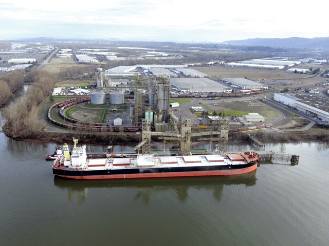 The PMA and ILWU have begun negotiating a new collective bargaining agreement covering more than 22,000 dockworkers at 29 U.S. West Coast ports. Pictured is the Columbia Grain-T5 Elevator in Portland, Oregon. (Photo courtesy of @ColumbiaGrain)