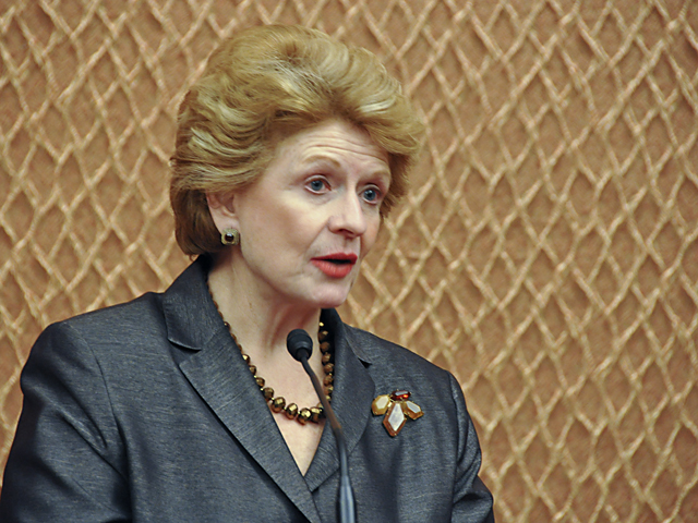 Sen. Debbie Stabenow, D-Mich., said in a floor speech Friday that Americans need an aid package. She especially stressed the need for more food-aid benefits, pointing to the long lines of people at mobile food banks who sometimes wait hours for boxes of food.  (DTN file photo by Chris Clayton) 