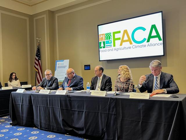 Leaders from farm groups involved in the Food and Agriculture Climate Alliance released a group of policy recommendations to boost climate strategies in the farm bill and USDA programs. At the front table were Rob Larew, president of the National Farmers Union; Zippy Duvall, president of the American Farm Bureau Federation; Randy Russell, president of the Russell Group; Elizabeth Gore, a senior vice president with Environmental Defense Fund; and Chuck Conner, president and CEO of the National Council of Farmer Cooperatives. (DTN photo by Chris Clayton)