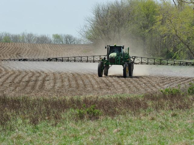 Spring burndown, and other spring crop preparations, are more expensive and fraught this year because of the shortages and high prices complicating farmers&#039; access to fertilizer and pesticides. (DTN file photo by Jim Patrico)