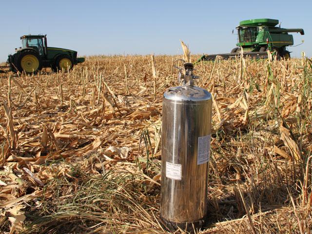 Farmers are encouraged to carry fire extinguishers on their machinery to help fight any fires that break out. (DTN file photo by Pamela Smith)