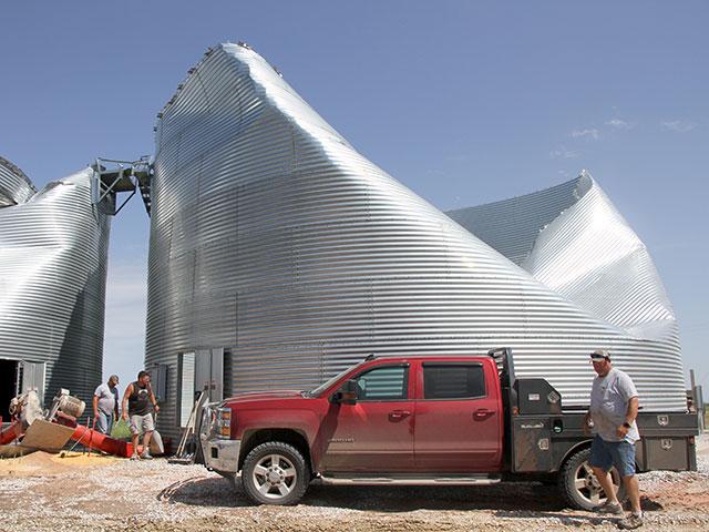 USDA launched a new cost-share program to help farmers who sustained damage to grain storage facilities between Dec. 1, 2021, and Aug. 1, 2022, as a result of several natural disasters. (DTN file photo by Elaine Shein)