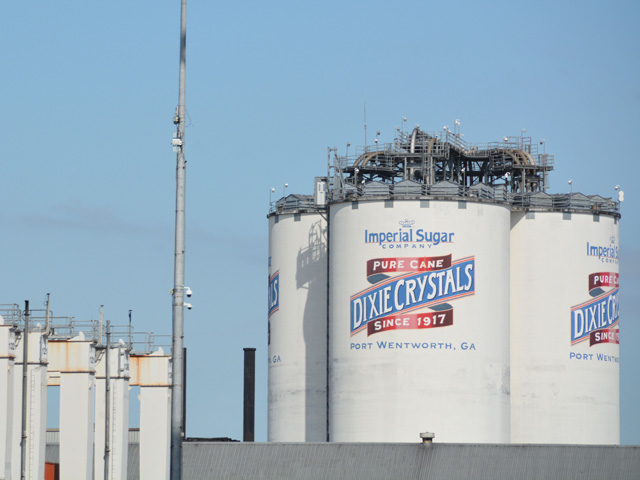 Imperial&#039;s sugar refinery in Georgia, just off the Port of Savannah. Louis Dreyfus agreed to sell Imperial to competitor U.S. Sugar Co. earlier this year, but the U.S. Justice Department on Tuesday filed an antitrust action in federal court seeking to block the sale. (DTN file photo by Chris Clayton)