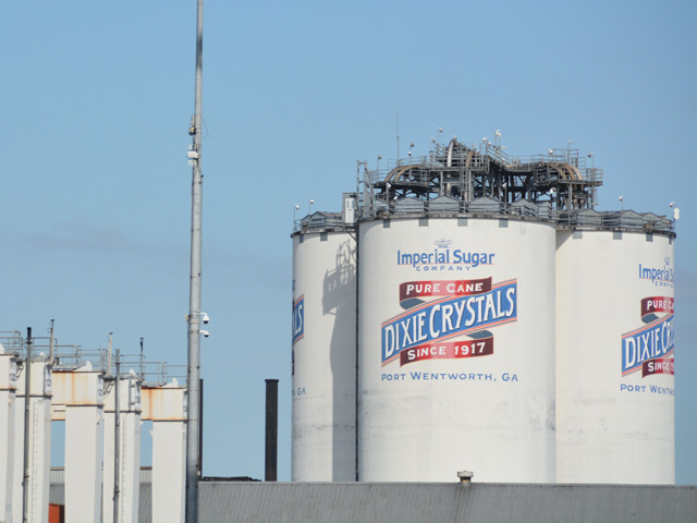 Imperial&#039;s sugar refinery in Savannah, Georgia, just off the Port of Savannah. A federal judge on Friday said Louis Dreyfus can move forward with selling Imperial Sugar to competitor U.S. Sugar Co. The judge ruled against the U.S. Department of Justice&#039;s attempts to block the sale. (DTN file photo by Chris Clayton)