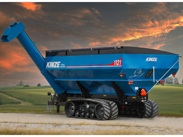 The new Kinze Harvest Commander 1121 made its debut at the 2021 Farm Progress Show in Decatur, Illinois, from Aug. 31-Sept. 2. The new dual-auger model has a 1,100-bushel capacity, which is enough to fill a semi. (Photo Courtesy of Kinze Manufacturing)