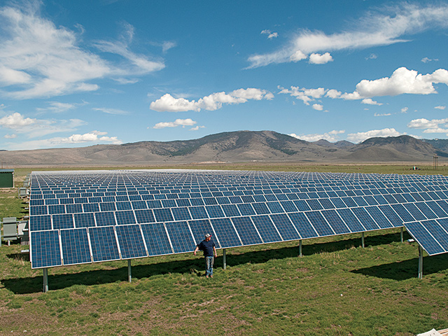 California rancher Dave Roberti installed nearly 2,500 solar panels on 3 acres to power the 6,000-acre ranchâ€™s eight deep-well pumps. (Progressive Farmer photo by David Calvert)