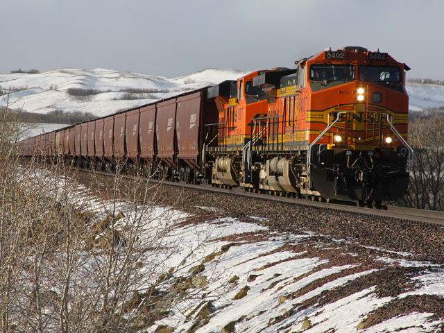 Railroads have been reporting fewer delays this past month. (Photo by Roy Luck, CC BY 2.0)
