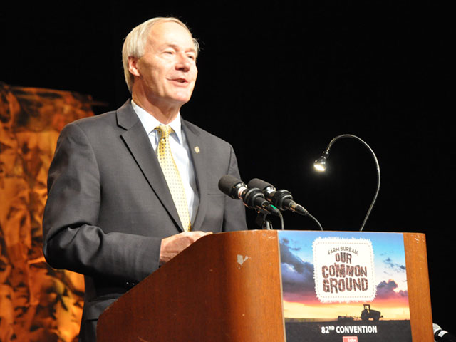 Arkansas Gov. Asa Hutchinson told members of his state Farm Bureau that he talked about the importance of agricultural trade when Hutchinson spoke earlier this week with President-elect Donald Trump. Hutchinson has used trade missions to Cuba and China to boost both exports and direct investment in his state. (DTN photo by Chris Clayton)