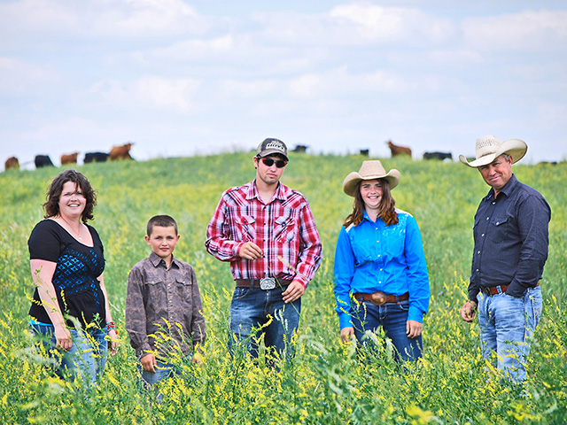 Deanna, Baxter, Bailey, Desa and Cody Sands (right) say the family ranch works on Mother Nature&#039;s schedule now. The change helped make the operation profitable and reduced stress. (Progressive Farmer photo supplied by Cody and Deanna Sand)