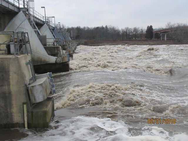 A high volume of water passing through Marseilles Dam on the Illinois River caused the lock to close to barge traffic on Feb. 21. (Photo by USACE Rock Island District)