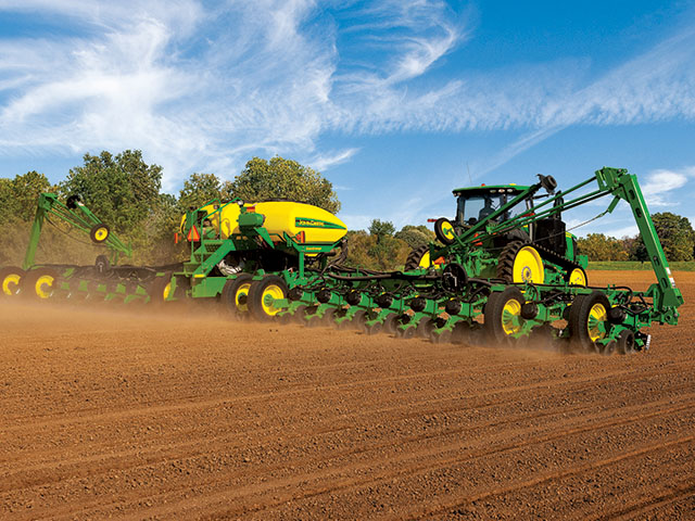 John Deere&#039;s ExactEmerge planting technology is at the center of its patent infringement lawsuit against Precision Planting and AGCO. (John Deere photo)
