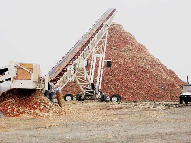 The future of cellulosic biofuels, such as that produced using corn stover, could depend on the ability to expand the ethanol market. (DTN file photo) 