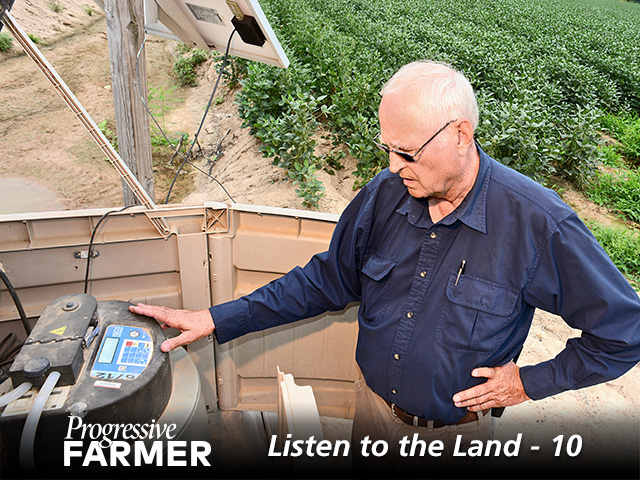 As part of the Arkansas Discover Farm program, Steve Stevens monitors water quality runoff, which helps him limit nutrient and soil loss. (DTN/Progressive Farmer photo by Charles Johnson)
