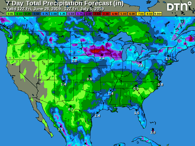 Moderate-to-heavy rain has a broad swath of coverage over the north-central U.S. in the seven-day period, with hints of this heavy band moving south into the southern and eastern Midwest over the 14-day period. (DTN graphic)
