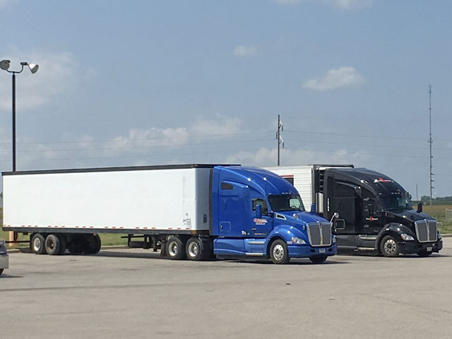 The U.S. Department of Transportation's Federal Motor Carrier Safety Administration has proposed changes to the hours of service rule that would allow one off-duty break of at least 30 minutes, but not more than 3 hours, that would pause a truck driver's 14-hour driving window, provided the driver takes 10 consecutive hours off-duty at the end of the work shift. (DTN photo by Mary Kennedy)