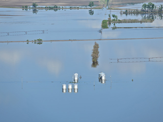 Flooding happened throughout the Midwest, including along the Missouri River in northwest Missouri and southwest Iowa, in 2019. Some areas with breached levees in Nebraska, Iowa and Missouri remain breached and farm ground remains flooded. (DTN/Progressive Farmer file photo by Jim Patrico)
