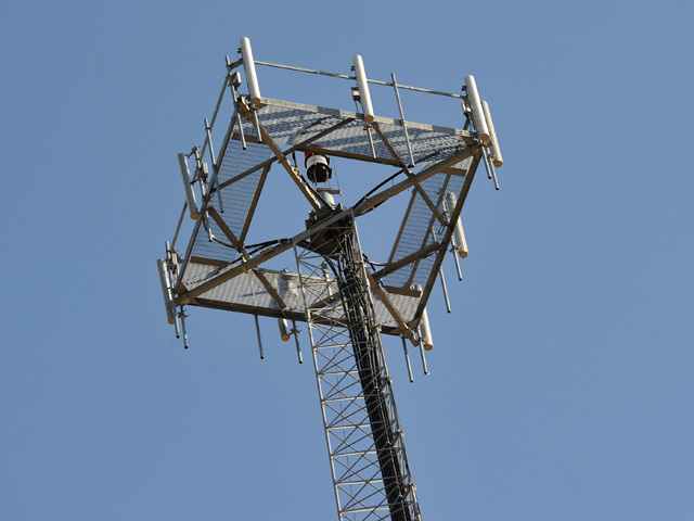 The FCC is rolling out 5G technology in a bandwidth auction later this year. The agency also stated the creation of a $20 billion fund for rural broadband projects. Proposed rules would also reduce permitting for smaller towers to service new technology. (DTN/Progressive Farmer file photo by Jim Patrico.) 