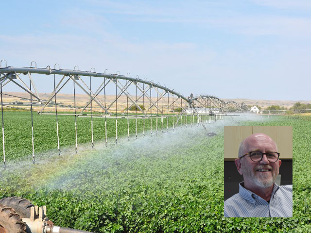 Peter McCornick, executive director of the Daugherty Water for Food Global Institute at the University of Nebraska, said years of work have developed ways to program and manage center-pivot irrigation systems. The center is working to collaborate more with major financial institutions, such as the World Bank, as well as smallholder farmers in countries such as Rwanda. (DTN file photos)  