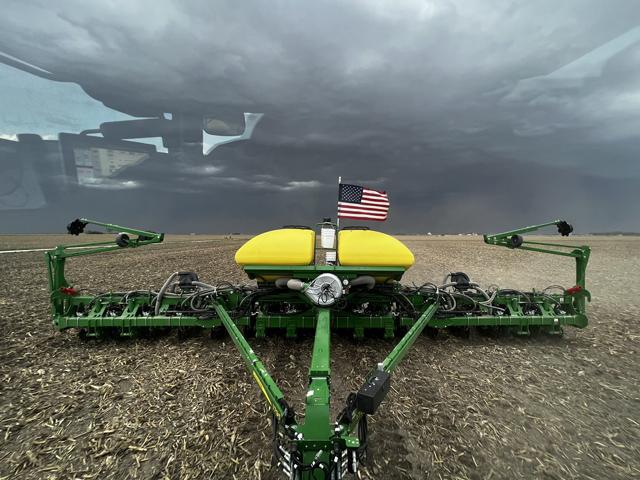 Tekamah, Nebraska, farmer Quentin Connealy caught this image Thursday as a storm was rapidly approaching his farm. The storm, which passed through parts of four states, caused significant damage to farms and communities. (Photo courtesy of Quentin Connealy)