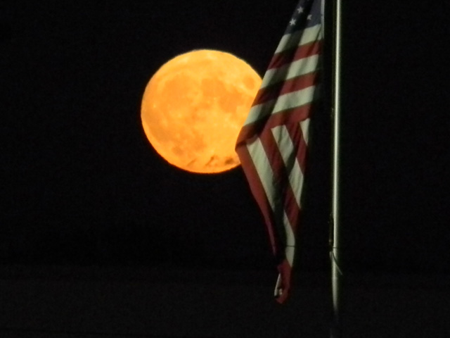 The full moon that is closest to the Autumn Equinox is considered the Harvest Moon, and normally lands in September, but about every three years it lands in October. This year, the September 2020 full moon is called the Full Corn Moon, a fitting name given that, so far, September has been a strong month for cash corn prices. (Photo by Mary Kennedy)