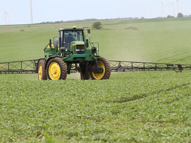 At least 26 antitrust lawsuits have been filed by farmers alleging ag companies blocked competitors from selling less-expensive generic crop protection products. (DTN file photo)