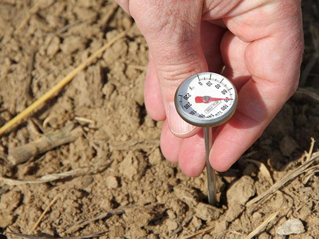 As they wait for fit soils this March, DTN Farm Advisers are weathering another season of intense uncertainty, due to global turmoil, persistent drought and continued input shortages and price spikes. (DTN photo by Pamela Smith) 