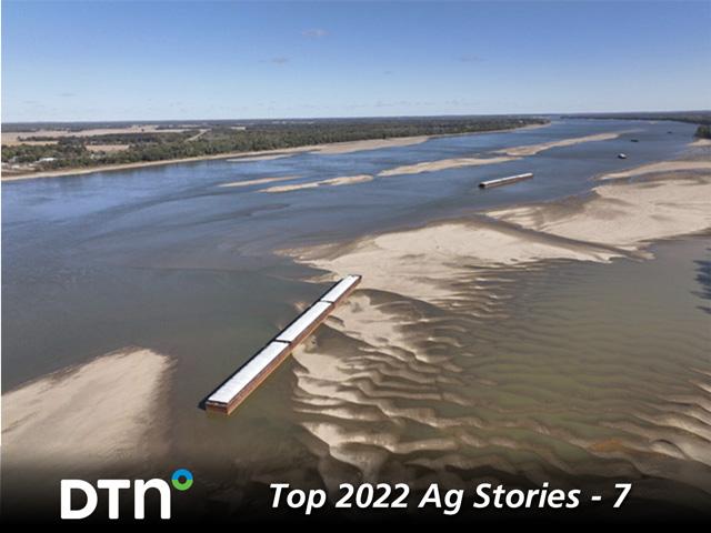 As fall harvest approached, the water levels on the Lower Ohio and Mississippi River were causing major problems for barge traffic. Conditions continued to get worse as can be seen in this picture of grounded barges at Mound City, Illinois, on the Ohio River, just north of where the Mississippi River and Ohio River meet. (Photo courtesy of American Commercial Barge Line)