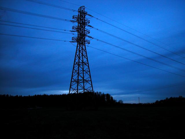 USDA on Monday provided details on $1.6 billion in Rural Electric loans for projects in 21 in states, including projects to upgrade more than 9,000 miles of power lines. (DTN file photo)