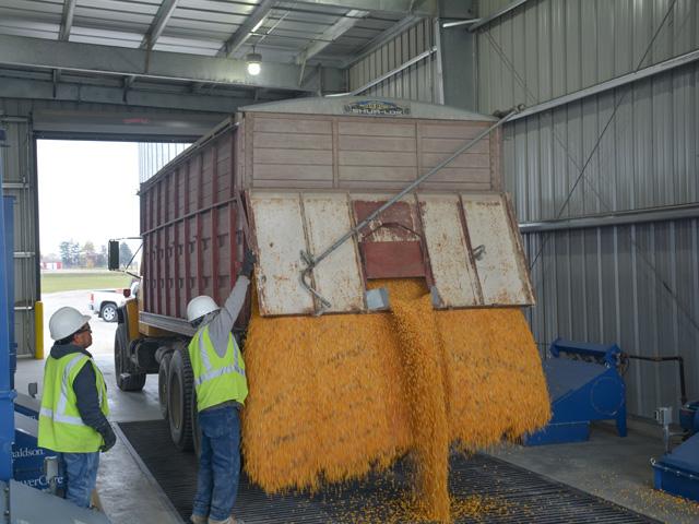 The Grain Standards Act provides certainty in grain trade while providing an official inspection and weighing system by providing more transparency, information-sharing, and better data, the National Grain and Feed Association stated. (DTN file photo)