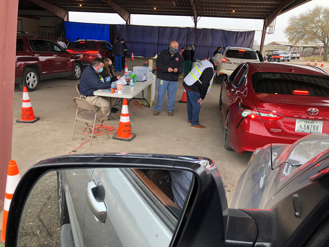 Drive-up vaccinations were recently done in Brenham, Texas. The leading vaccines have proved in trials to be extraordinarily effective at preventing death from COVID-19. (Photo by Elaine Thomas)