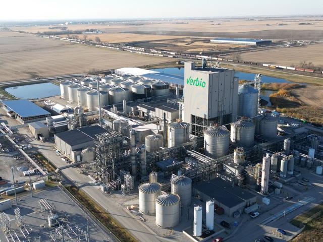 The Verbio renewable natural gas (RNG) facility near Nevada, Iowa, was formerly considered the country&#039;s largest cellulosic ethanol plant when it was built by DuPont. Verbio took over in 2018 and reconfigured the facility to process corn stover into RNG. (Photo courtesy of Verbio North America)

