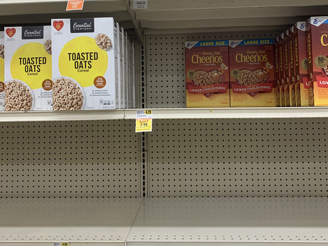 Drought in Canada and the U.S. has been detrimental to many crops in 2021, one being oats. Oats is not a big crop when it comes to planted acres, making the crop loss in 2021 even more troublesome for oat millers. Given very tight supplies, we could see even more empty spots on shelves of food items made with oats by next spring/summer. (DTN photo by Mary Kennedy)